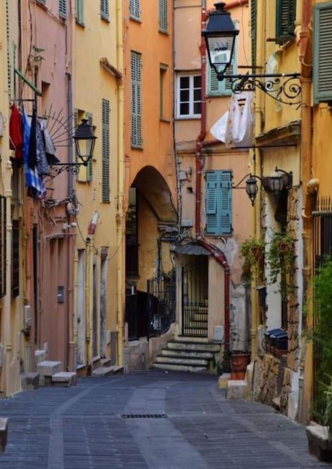 Magnifique T2 Proche Mer Et Ville Refait A Neuf Avec Terrasse Menton Dış mekan fotoğraf